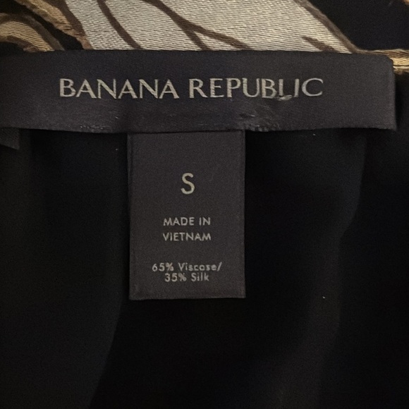 Banana Republic Fiori Ruffle Wrap Dress Black Gold Silk Size S Party Wedding - Picture 12 of 14